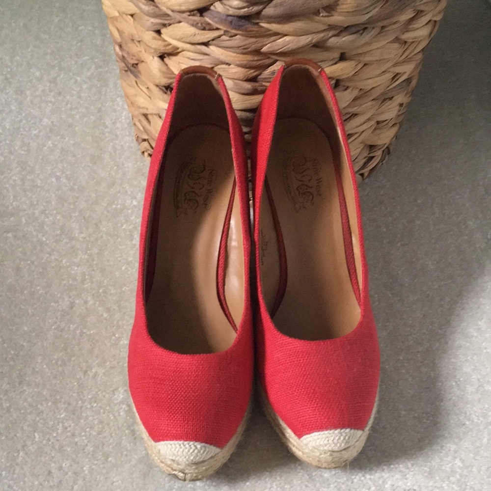 Nine West - Skip N Jump 2 wedges
